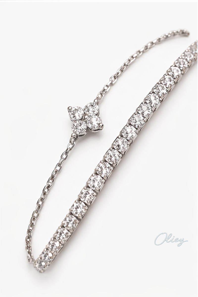 Delicate Cubic Zirconia Flower Chain Bracelet